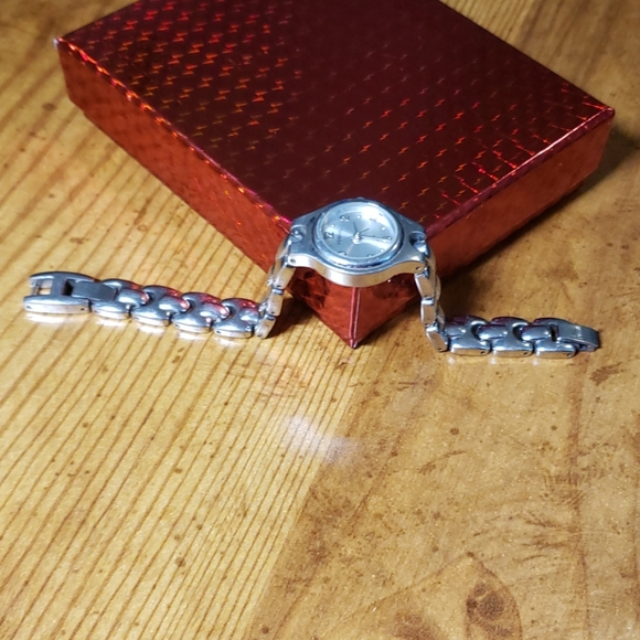 Fossil watch, ladies, smaller face, stainless - Picture 6 of 7